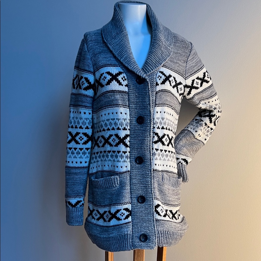 Original Nicole Miller southwestern Gray White Patterned Cardigan buttons Medium